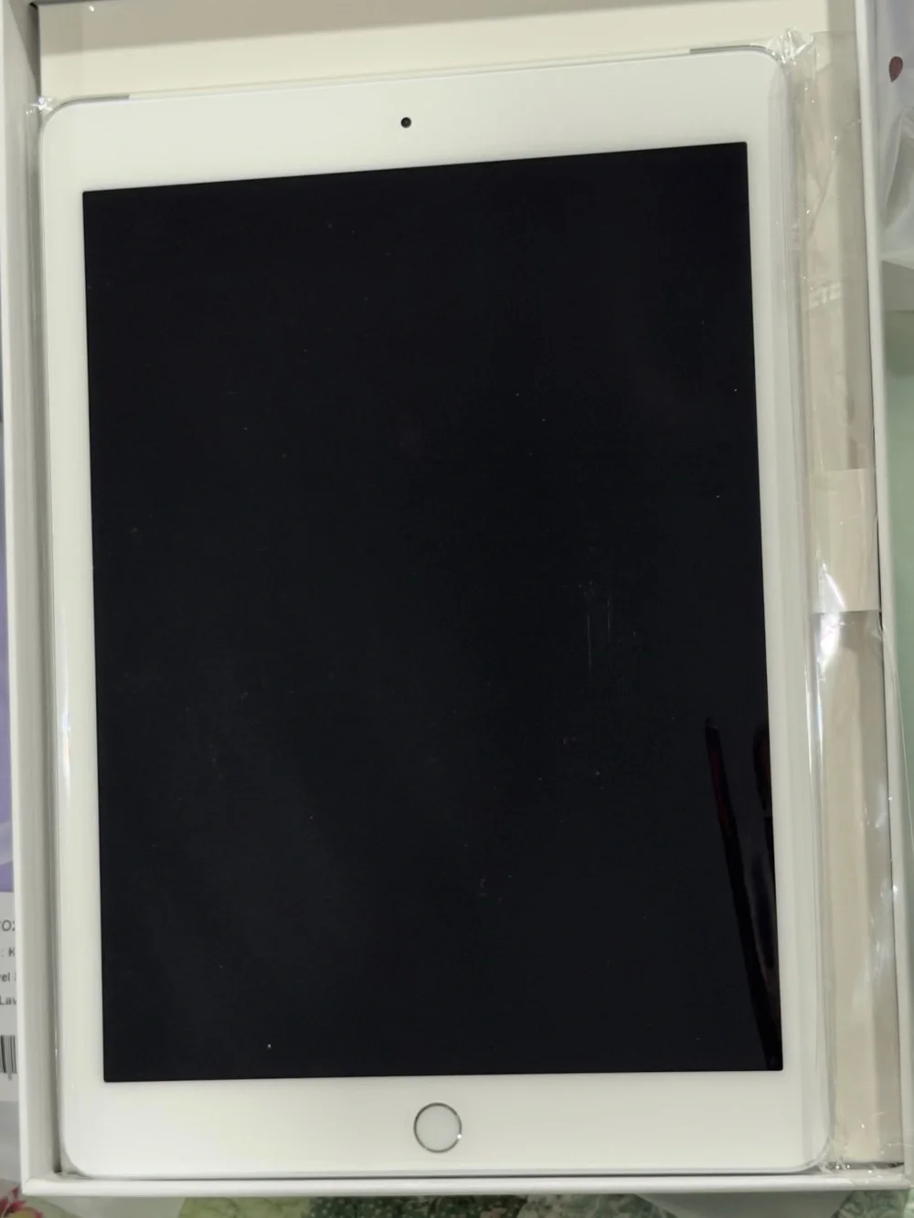 Apple iPad Air 2 16GB Silver - Sleek Silver Tablet